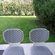 2 chaises vintage entièrement refaites