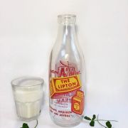 bouteille de lait publicitaire "thé lipton" 1950   