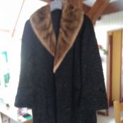 MANTEAU ASTRAKAN
