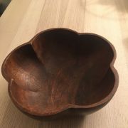 Très belle corbeille à fruis vintage en bois foncé, avec arr