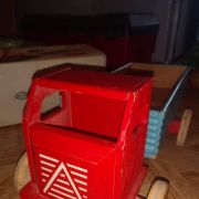 Ancien jouet camion en bois