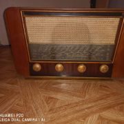 Ancien radio vintage (prix a débattre faire offre) 