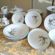 Service de table en porcelaine fine