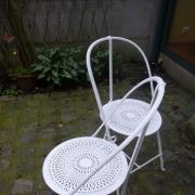2 chaises de jardin en fer forgé blanches années 30