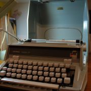 Machine à écrire Hermès Media 3