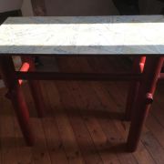 console avec pieds mandrins- plateau marqueté billets train.