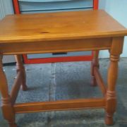 table d'appoint H49 L59  l 42