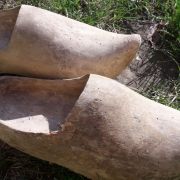 Anciens sabots type " baux"