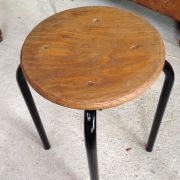 Tabouret d'école industriel