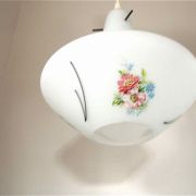 Suspension en opaline années 50