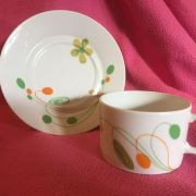 petit déjeuner années 60 porcelaine berry