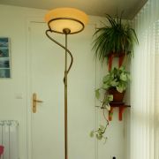 lampadaire de qualite en laiton et opaline neuf