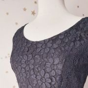 Vintage 60 robe sans manches dentelle noire M