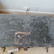 malle ancienne grise