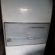 Réfrigérateur Frigeavia à restaurer