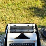 Machine a écrire olympia regina Deluxe