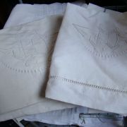 drap ancien monogramme brodé + 2 taies 