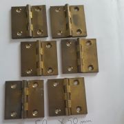 Lot de charnières en laiton