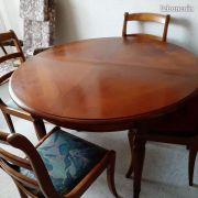 Table ronde en bois