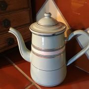 BELLE CAFETIÈRE ÉMAILLÉE  VERTE À RAYURES 