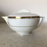 Petite théière en porcelaine de Limoges