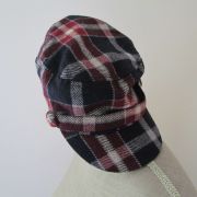 Jolie casquette à carreaux 