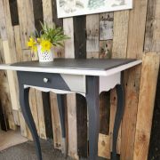 Petite table d'appoint 