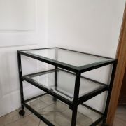 Desserte, table d'appoint à roulettes année 1970