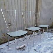 3 chaises vintage dossier en métal assise en formica 1970