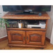 Meuble télé avec plateau pivotant