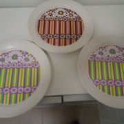 3 assiettes plates vintage modèle love