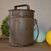 Lot d'ustensiles de cuisine anciens en métal