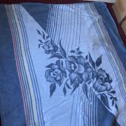 Jolie couverture Motif floral bleu