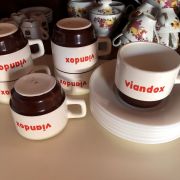 6 Tasses viandox avec sous tasse