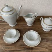 Beau service à thé en porcelaine de Sologne Larchevêque