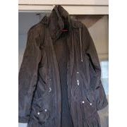 Imperméable noir avec capuche amovible