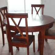 Table avec rallonge et 6 chaises en acacia massif