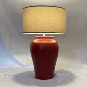 Lampe de salon couleur : bordeaux / Hermès avec abat-j