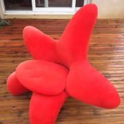 Fauteuil fleur  velours rouge