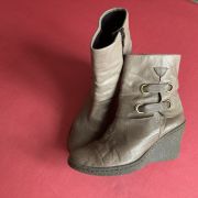 BOTTINES COMPENSES CUIR BEIGE 38