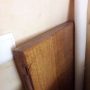 Table ovale en chene massif 