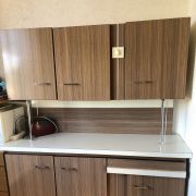 Buffet de cuisine en formica, sa table, ses chaises