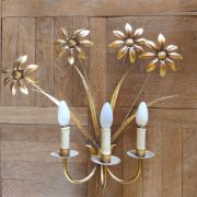 Applique en métal doré