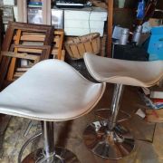 2 Tabourets chromés vintage