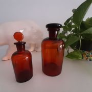 Pot à pharmacie vintage