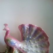 statuette Paon en faience signé