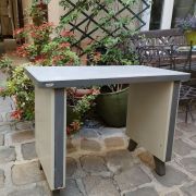 Petit bureau strafor