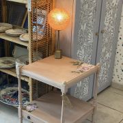 Table d’appoint à roulettes 