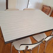 Table et 6 chaises
