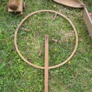 Ancien jouet Roue à pousser 1928